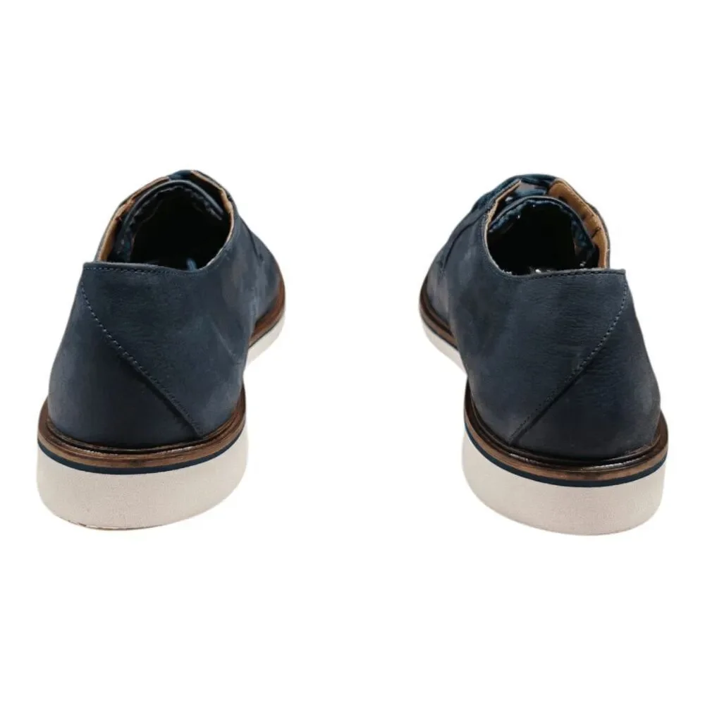 Clarks great size